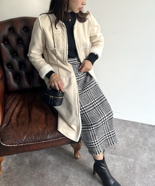 prose verse(プロズヴェール)の「【リバーシブルで着られる】ムートン×ファーコート(ムートンコート・レディース・オフホワイト/ベージュ/グレー・FREE)」の3枚目の写真