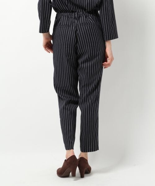 LOWRYS FARM(ローリーズファーム)の「アソートガラテーパードパンツ/mikoa(パンツ・グレー*ストライプ/チェック/ネイビー*ストライプ・M/L)」の5枚目の写真