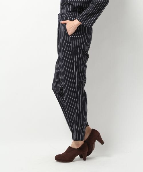LOWRYS FARM(ローリーズファーム)の「アソートガラテーパードパンツ/mikoa(パンツ・グレー*ストライプ/チェック/ネイビー*ストライプ・M/L)」の4枚目の写真