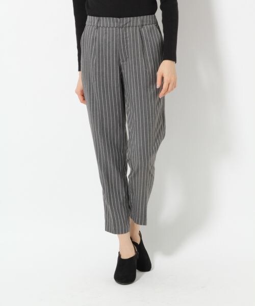 LOWRYS FARM(ローリーズファーム)の「アソートガラテーパードパンツ/mikoa(パンツ・グレー*ストライプ/チェック/ネイビー*ストライプ・M/L)」の1枚目の写真