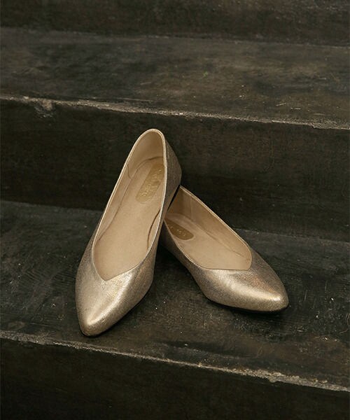 GLOBAL WORK（グローバルワーク）の「ポインテッドバレエ（シューズ・レディース・ブラック(09)/バイカラー(35)/ゴールド(60)/カモフラ(78)・Ｓ/Ｍ/Ｌ）」の3枚目の写真