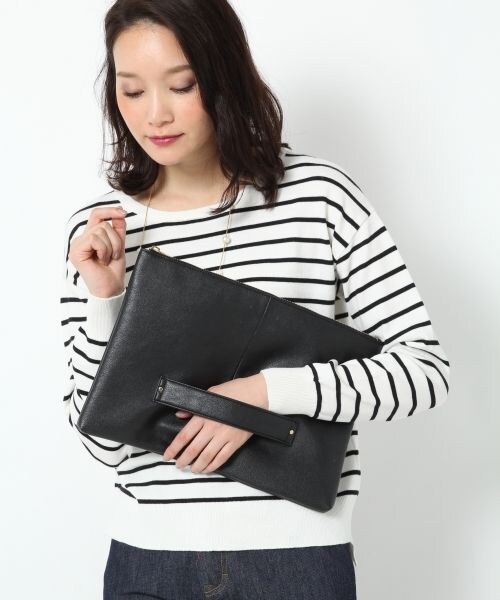 BLISS POINT Womens（ブリスポイント ウイメンズ）の「【WEB限定先行予約】ベーシッククラッチ（バッグ・レディース・ホワイト/ブラック/シルバー/イエロー×ベージュ/グリーン/カモフラ×ブラック/ネイビー×グリーン・ONE SIZE）」の2枚目の写真