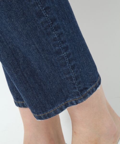 BLISS POINT Womens（ブリスポイント ウイメンズ）の「【WEB限定先行予約】テーパードデニムパンツ（パンツ・レディース・ホワイト/ブルー/ネイビー/クラッシュ・Ｓ/Ｍ/Ｌ）」の9枚目の写真