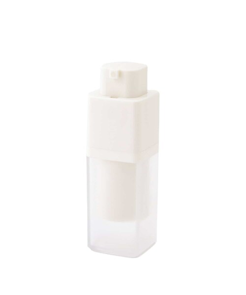 3coins(3coins)の「【トラベルシリーズ】スプレーボトル:15ml(トラベルグッズ・アイボリー・0)」の1枚目の写真