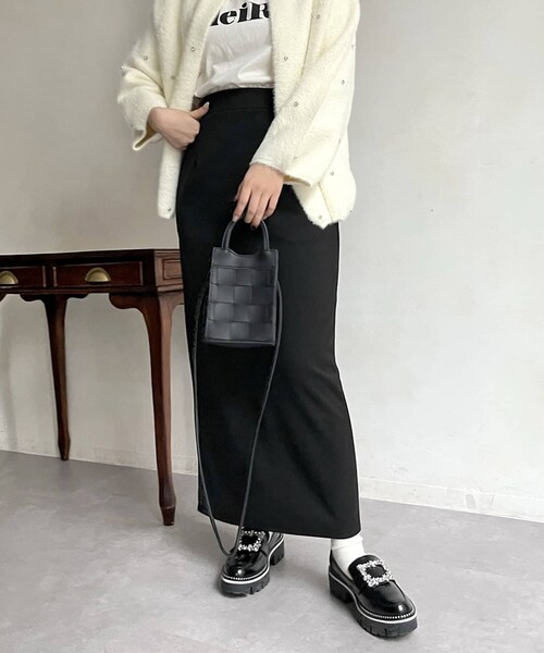 prose verse（プロズヴェール）の「【バックウエストゴム仕様】起毛ナロースカート（スカート・レディース・ベージュ/レッド/カーキ/ブラック・F）」の2枚目の写真