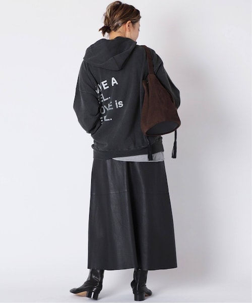 Deuxieme Classe（ドゥーズィエムクラス）の「feeling パーカー