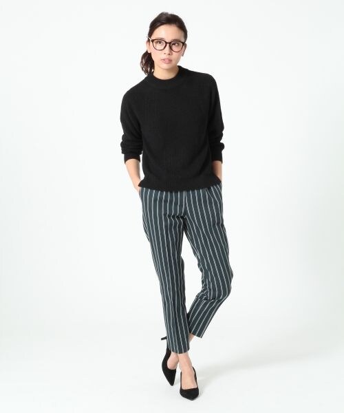 A part by(アパートバイ)の「TCレジメンタルSテーパーパンツ(パンツ・レディース・ホワイト/グレー/グリーン/ネイビー・M/L)」の5枚目の写真