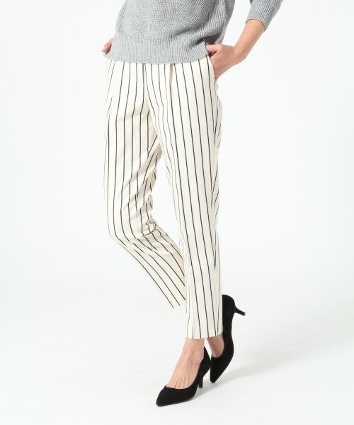 A part by(アパートバイ)の「TCレジメンタルSテーパーパンツ(パンツ・レディース・ホワイト/グレー/グリーン/ネイビー・M/L)」の1枚目の写真