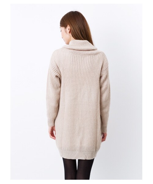 E hyphen world gallery（イーハイフンワールドギャラリー）の「ふわオフタートル畦編みニットワンピース（ワンピース・レディース・アイボリー/杢グレー/ボルドー/ベージュ/ネイビー・F）」の8枚目の写真