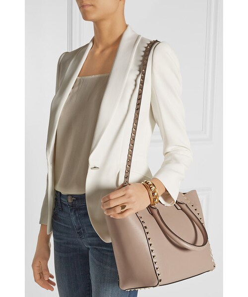 VALENTINO(ヴァレンティノ)の「Valentino The Rockstud medium leather trapeze bag(トートバッグ・レディース・Brown)」の6枚目の写真