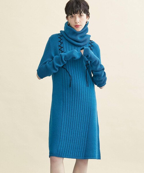 INella（イネラ）の「ネックウォーマーニットワンピース（ワンピース・レディース・BLK/KHK/CML/BLU・FREE）」の2枚目の写真