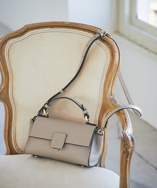 RIVE DROITE（リヴドロワ）の「予約【大人気LORISTELLAからミニサイズ登場！】miniBETH（ショルダーバッグ・レディース・アイボリー/トープ・F）」の2枚目の写真