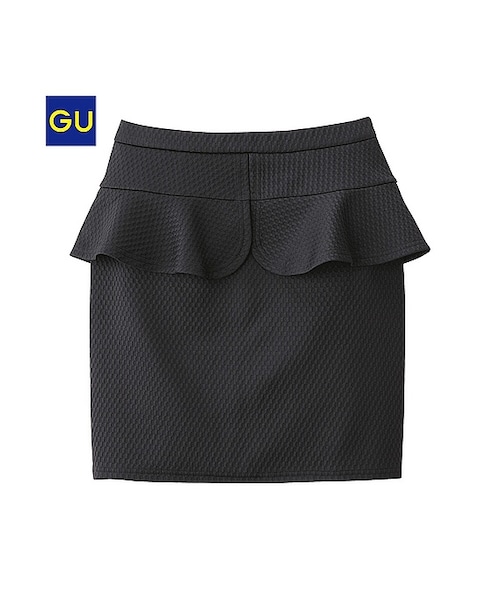 GU（ジーユー）の「（GU）ペプラムコクーンミニスカート（WOMEN ⁄ スカート・レディース・RED/BLACK/WHITE・L/S/M）」の3枚目の写真