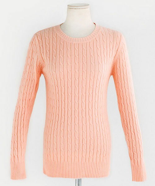 DHOLIC（ディーホリック）の「ラウンドネックケーブルスリムニット（ニット/セーター・レディース・ディープスカイブルー/ライトピンク/ライトベージュ/ホワイトアイボリー/レッド/ブラック/ブルー・free）」の6枚目の写真