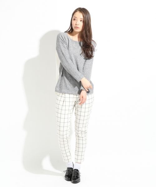 LOWRYS FARM（ローリーズファーム）の「ニットソードルマンプルオーバーロングスリーブ（トップス・レディース・アイボリー/ブラック/グレー・Ｍ/Ｌ）」の6枚目の写真