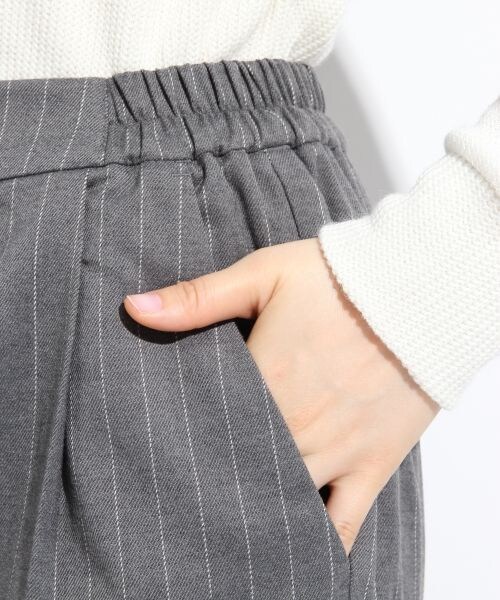 LOWRYS FARM(ローリーズファーム)の「ノースリ*テーパードパンツ2(ワンピース/ドレス・レディース・ブラック/グレー×ストライプ/ネイビーストライプ・M/L)」の11枚目の写真