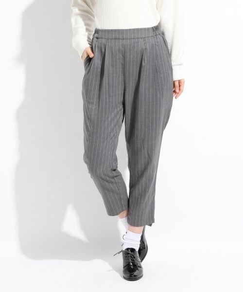 LOWRYS FARM(ローリーズファーム)の「ノースリ*テーパードパンツ2(ワンピース/ドレス・レディース・ブラック/グレー×ストライプ/ネイビーストライプ・M/L)」の9枚目の写真