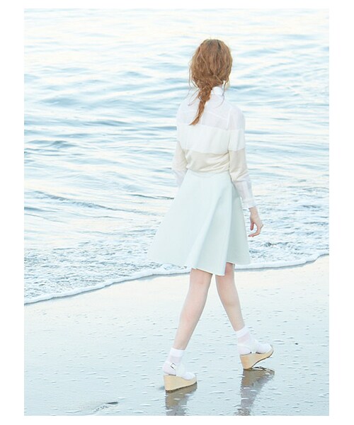 FURFUR（ファーファー）の「[FURFUR]ボンディング スカート（膝丈スカート・レディース・WHT/BLU/PNK・F）」の4枚目の写真