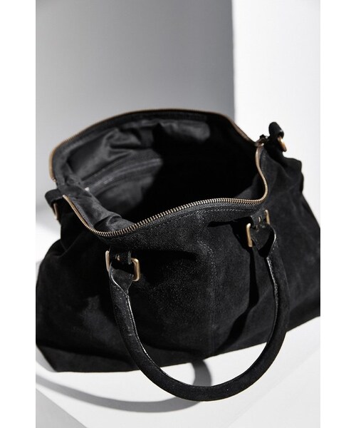 URBAN OUTFITTERS（アーバンアウトフィッターズ）の「Ecote Fern Suede Tote Bag（トートバッグ・レディース・BLACK・ONE SIZE）」の2枚目の写真