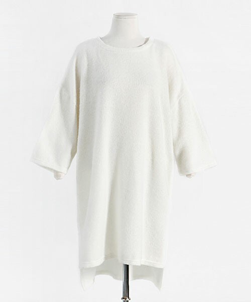 DHOLIC（ディーホリック）の「サイドスリットルーズフィットワンピース（Tシャツ/カットソー・レディース・グレー/ブラック/ホワイトアイボリー/ブラウン・free）」の2枚目の写真