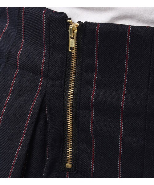 PAGEBOY（ページボーイ）の「ダブルジップフロントストライプショートパンツ（パンツ・レディース・ブラック系/ベージュ系/レッド系/イエロー系/グリーン系/ネイビー系）」の13枚目の写真