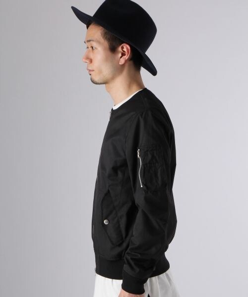 HARE(ハレ)の「【先行予約】ノーカラーMA-1(ジャケット/アウター・メンズ・オフホワイト/ブラック/ネイビー・S/M/L)」の5枚目の写真