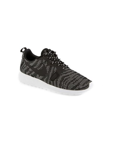NIKE（ナイキ）の「Nike 'Roshe Run' Jacquard Sneaker (Women)（スニーカー・レディース・White/ Black・10 M/6 M/6.5 M/7 M/7.5 M/8 M/8.5 M/9 M/9.5 M）」の5枚目の写真