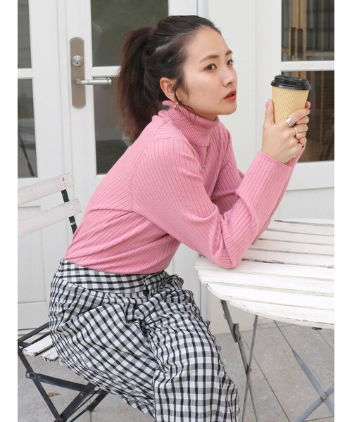 Ungrid（アングリッド）の「ウォッシャブルタートルニット（ニット/セーター・ピンク/イエロー/ライトグリーン・F）」の5枚目の写真