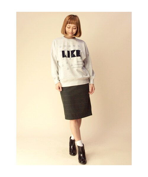w closet（ダブルクローゼット）の「幾何学ロゴBIG裏毛プルオーバー（トップス・レディース・オフホワイト/グレー/ネイビー・FREE）」の10枚目の写真