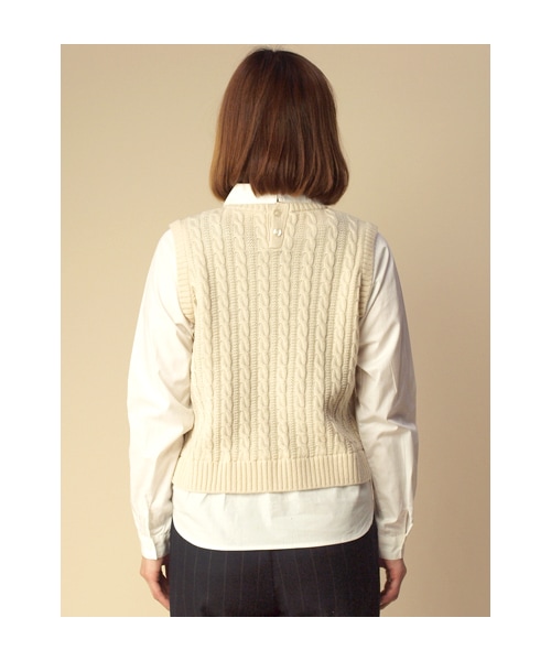 w closet（ダブルクローゼット）の「フェイクレイヤーケーブル編みニットベスト（トップス・レディース・アイボリー/ネイビー・FREE）」の5枚目の写真