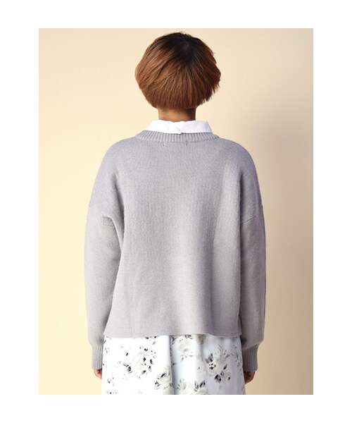 w closet(ダブルクローゼット)の「ニジュウス編みニットプルオーバー(トップス・レディース・アイボリー/アイスグレー/アイボリー×ブラック/グリーン×ネイビー・FREE)」の7枚目の写真