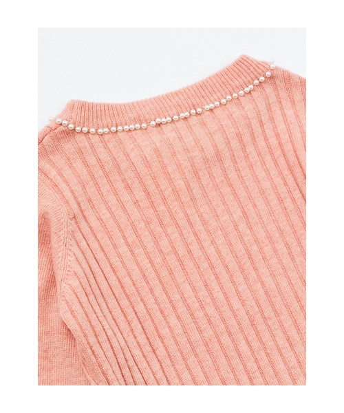 w closet(ダブルクローゼット)の「ワイドリブパール付きプルオーバー(トップス・レディース・オフホワイト/グレー/スモークピンク/ネイビー/オフホワイト×ブラック・FREE)」の11枚目の写真