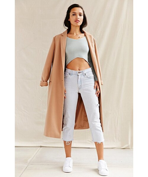 URBAN OUTFITTERS(アーバンアウトフィッターズ)の「Urban Renewal Recycled Bleach Capri Jean(デニムパンツ・レディース・INDIGO・L/S/XS/M)」の3枚目の写真