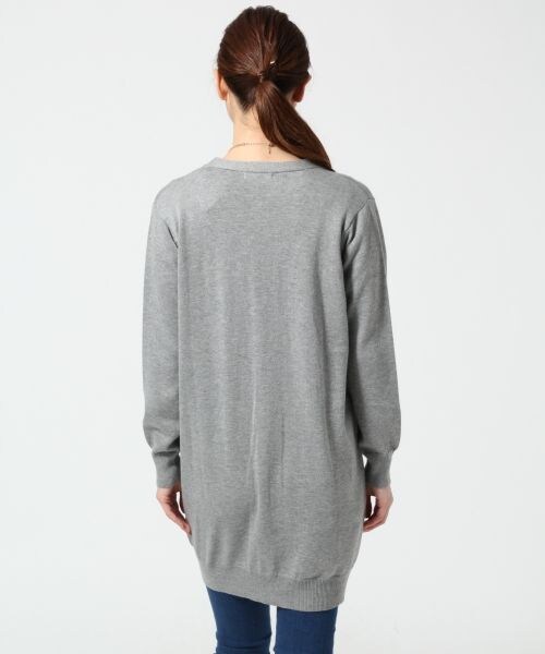 GLOBAL WORK（グローバルワーク）の「【WEB限定先行予約】Ｖネックロングカーデ長袖（トップス・レディース・グレー12/ネイビー88・Ｍ/Ｌ）」の7枚目の写真