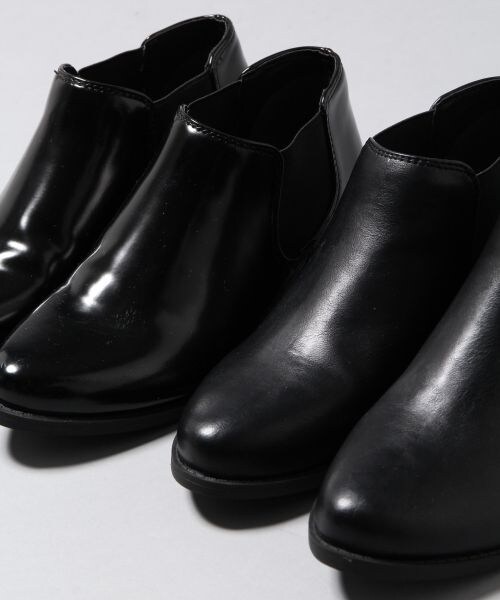 JEANASIS(ジーナシス)の「【先行予約】サイドゴアアンクルブーツ(シューズ・レディース・ブラック×シルバー/ブラック×ゴールド・M(23~24)/L(24~25))」の8枚目の写真