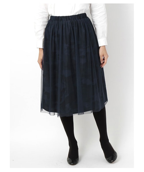 SEVENDAYS=SUNDAY（セブンデイズサンデイ）の「・迷彩プリント チュールスカート（スカート・レディース・カーキ/ネイビー・M/L）」の2枚目の写真