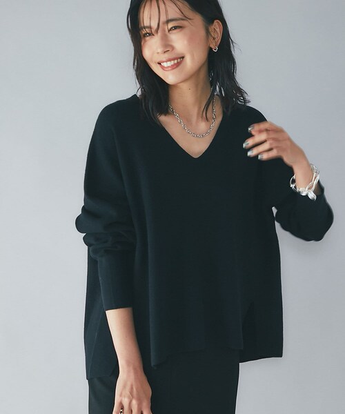 RIVE DROITE（リヴドロワ）の「予約【セットフェア対象】Vネックワイドニット（ニット/セーター・レディース・サックスブルー/モカ/ブラック・F）」の2枚目の写真