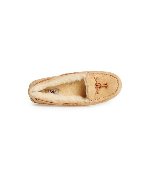 UGG（アグ）の「UGG® Australia 'Brett' Water Resistant Suede Slipper (Women)（シューズ・レディース・Desert Sand/Heathered Lilac・6 M/8 M/11 M/9 M/5 M/7 M/10 M/12 M）」の5枚目の写真