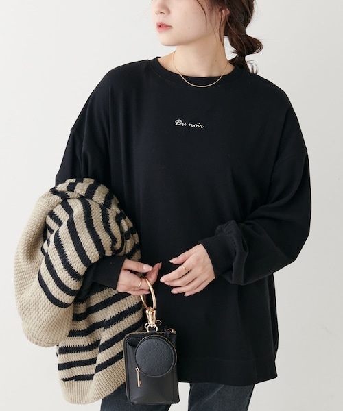 PUAL CE CIN（ピュアルセシン）の「【Du noir】ロゴ刺繍デザインTシャツ（Tシャツ/カットソー・レディース・オフホワイト/ブラック・FREE）」の2枚目の写真