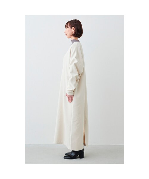 IEDIT（イディット）の「IEDIT[イディット] きくちあつこさんコラボ Vネックマキシワンピース〈アイボリー〉（レディースファッション > ワンピース・チュニック > ワンピース・レディース・ホワイト・身幅76.5/総丈133cm/身幅80/総丈134.5cm/身幅70/総丈131cm/身幅73/総丈132cm/身幅70/総丈139cm/身幅67/総丈130cm/身幅67/総丈122cm/身幅67/総丈138cm/身幅64/総丈129cm/身幅64/総丈121cm）」の9枚目の写真