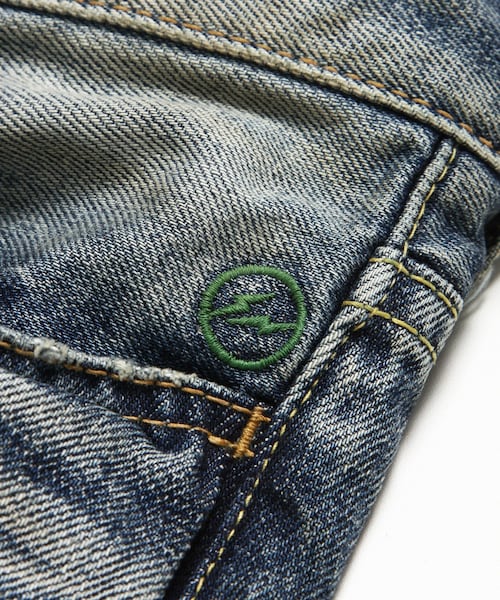DENIM BY VANQUISH & FRAGMENT ワイドストレート28 VANQUISH（ヴァンキッシュ）の「[最終値下]DENIM BY VANQUISH