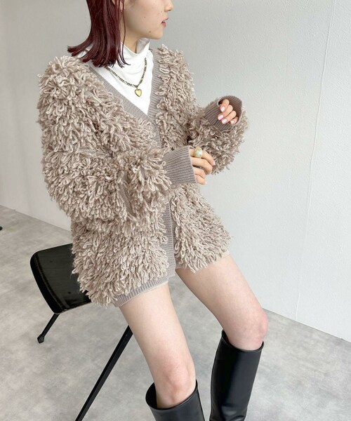w closet（ダブルクローゼット）の「【2WAY】Vネックループ