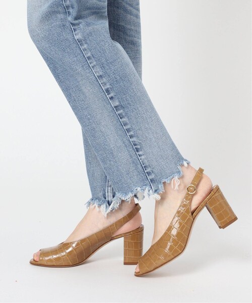 IENA（イエナ）の「《予約》BACK STRAP HEEL（シューズ・ベージュ/(027)/35.5/在庫なし/36/在庫あり/37/38）」の17枚目の写真