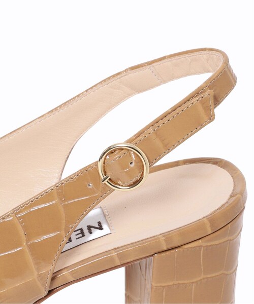 IENA（イエナ）の「《予約》BACK STRAP HEEL（シューズ・ベージュ/(027)/35.5/在庫なし/36/在庫あり/37/38）」の15枚目の写真