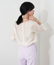 SHENERY（シーナリー）の「後ろ開きシアーチュニックプル