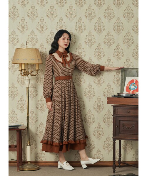 Marjorie（マージョリー）の「不滅玩心，造型荷葉領片印花長洋裝（ワンピース/ドレス・レディース・印花・S/M/L）」の2枚目の写真