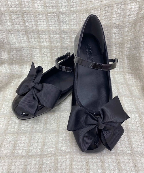 one after another NICE CLAUP(ワンアフターアナザーナイスクラップ)の「ボウタイカンフ-シューズ(その他シューズ・レディース・その他1/アイボリー/ブラック・1/2/3)」の3枚目の写真