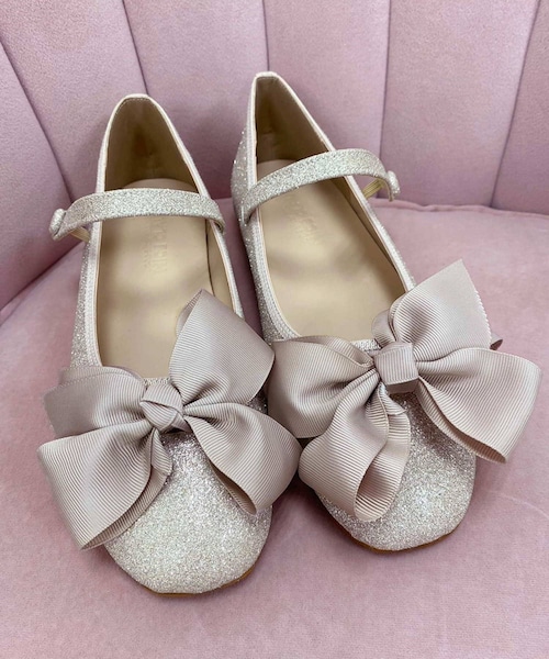 one after another NICE CLAUP(ワンアフターアナザーナイスクラップ)の「ボウタイカンフ-シューズ(その他シューズ・レディース・その他1/アイボリー/ブラック・1/2/3)」の1枚目の写真