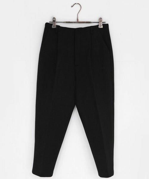 DHOLIC（ディーホリック）の「3colorテーパードパンツ（その他パンツ・レディース・グレー/ブラック/ベージュ・S/M）」の2枚目の写真