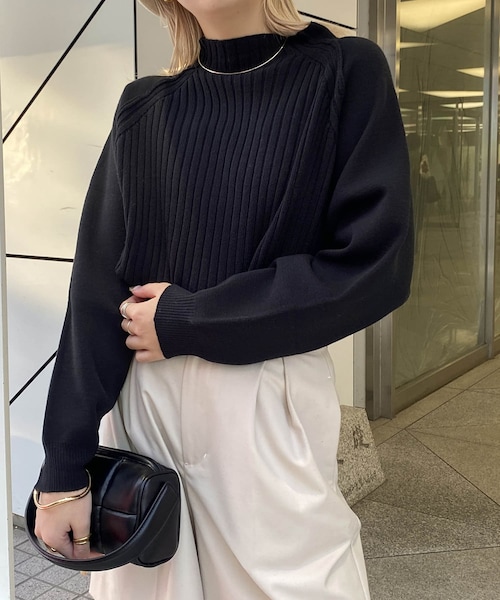 CAPRICIEUX LE'MAGE（カプリシューレマージュ）の「裾ラウンドプルオーバー（ニット/セーター・レディース・オフホワイト/グレージュ/グリーン/ブラック・F）」の2枚目の写真